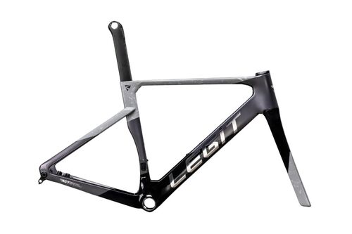LEGiT AC1
