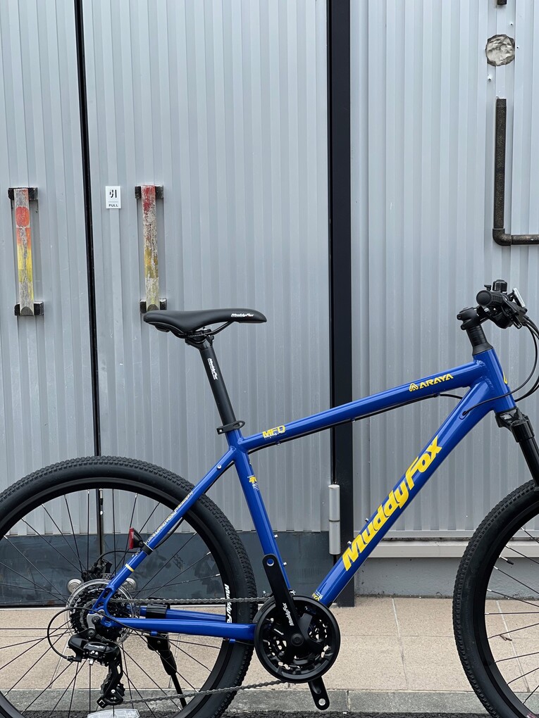 ARAYA　MFD MuddyFoxDrit BLUE/YELLOW 80’sカラーがカッコイイです！