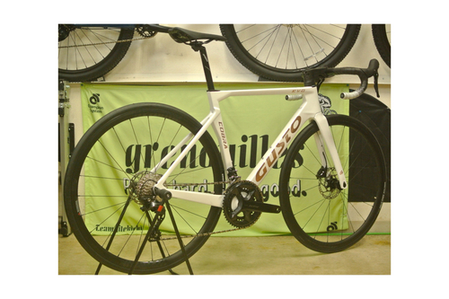 GUSTO　COBRA EVO DB ELITE　Ｍサイズ　ホワイト　在庫情報