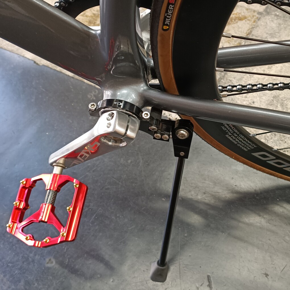 ロードのスタンド