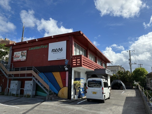 沖縄県宜野湾市の自転車店neos
